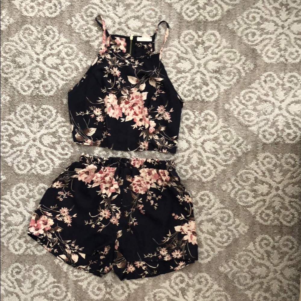 Floral print cord tank and short set - Size small